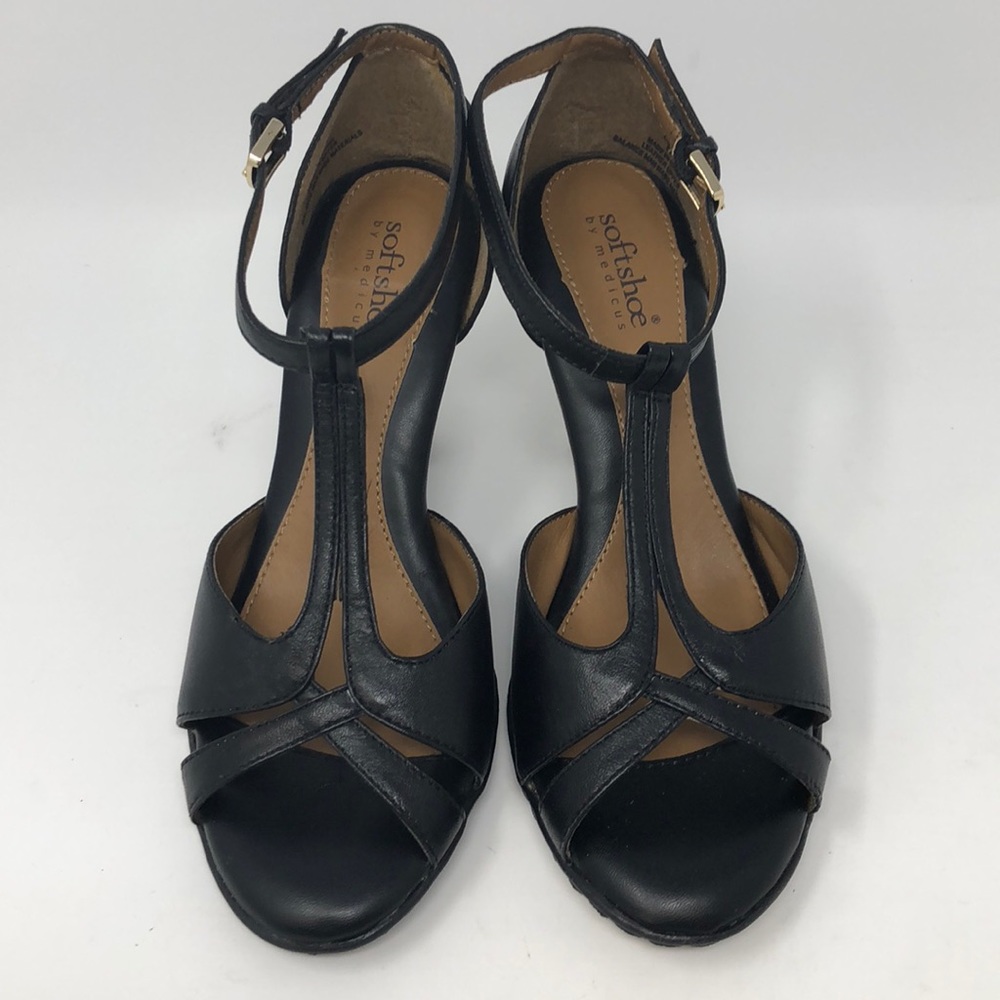 Softshoe by Medicus black leather heels